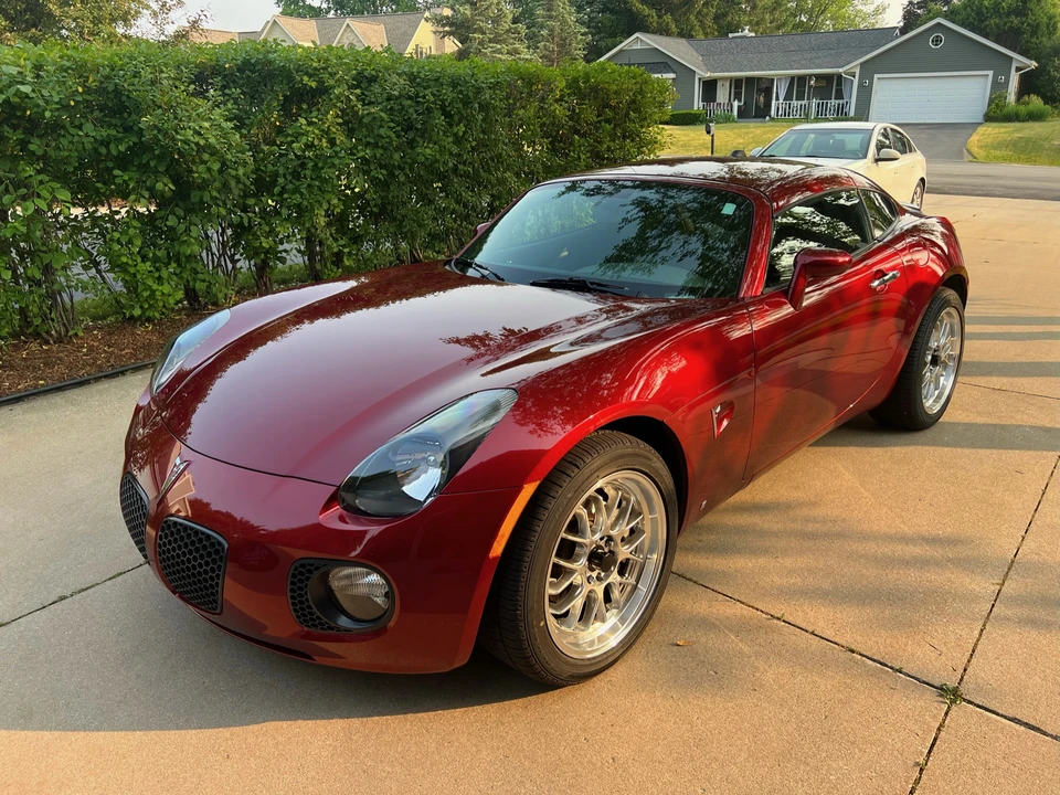 2009 Pontiac Solstice GXP - Image 3 of 31