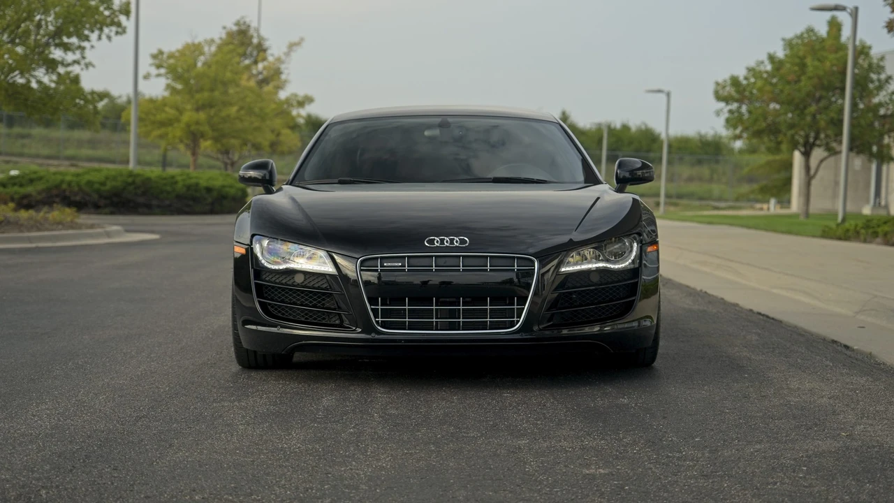 2010 Audi 42 R8 - Image 17 of 31