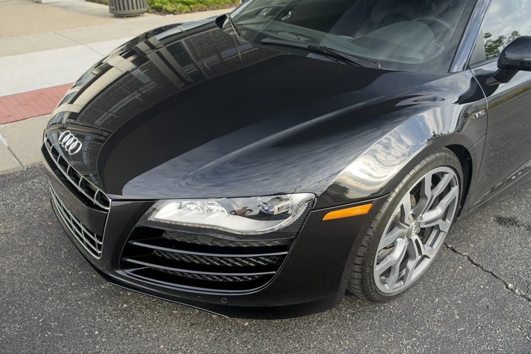2010 Audi 42 R8 - Image 22 of 31