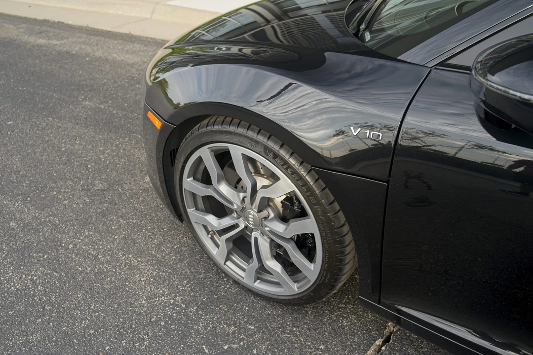 2010 Audi 42 R8 - Image 23 of 31