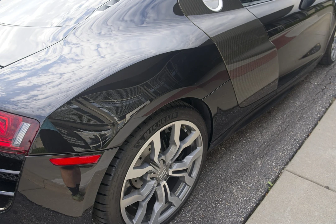 2010 Audi 42 R8 - Image 29 of 31