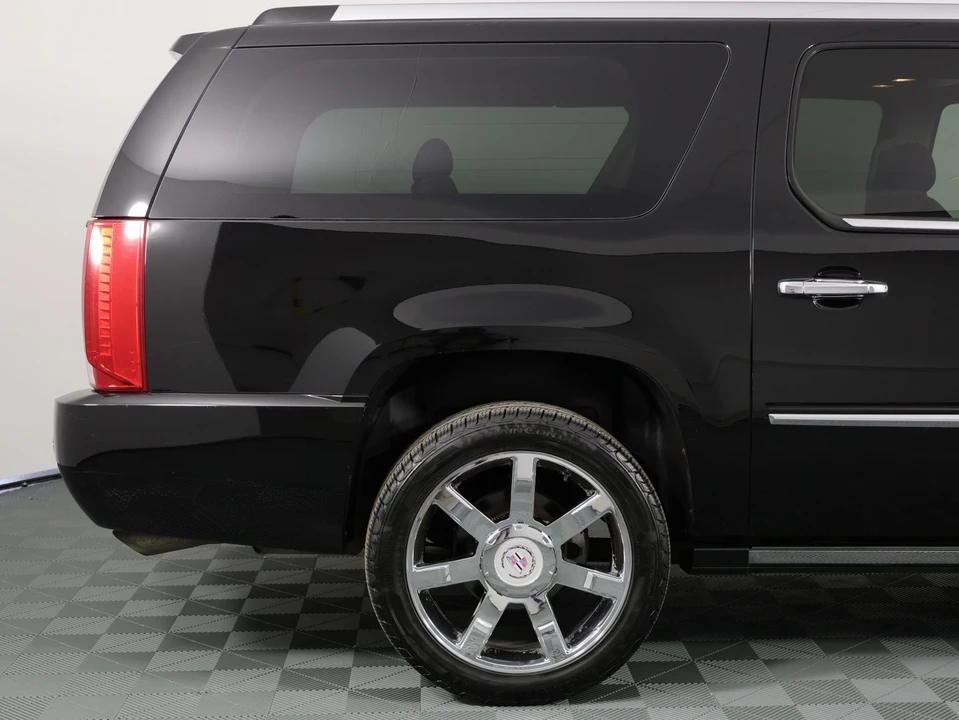 2010 Cadillac Escalade & EXT 3rd Gen - Image 25 of 31
