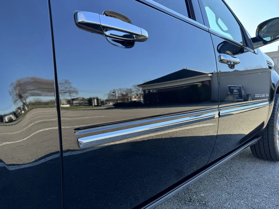 2010 Cadillac Escalade & EXT 3rd Gen - Image 23 of 31