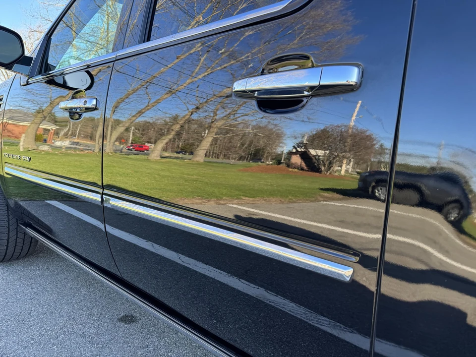 2010 Cadillac Escalade & EXT 3rd Gen - Image 29 of 31