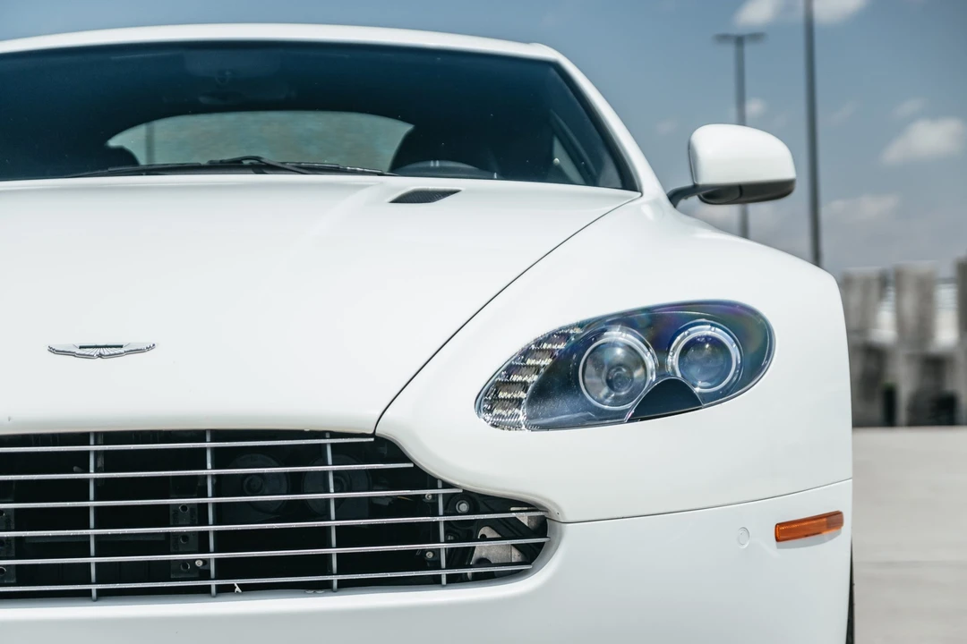 2011 Aston Martin V8 Vantage (2006-2017) - Image 18 of 31