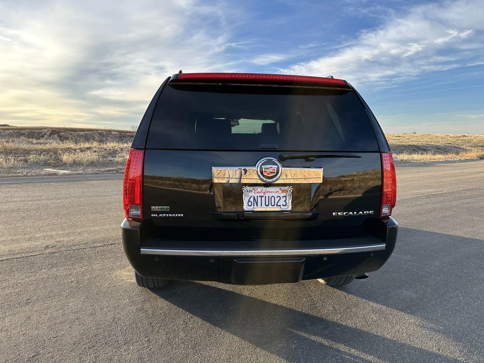 2011 Cadillac Escalade & EXT 3rd Gen - Image 12 of 31