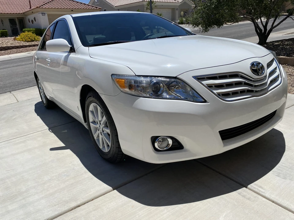 2011 Toyota Camry 6th Gen - Image 13 of 31