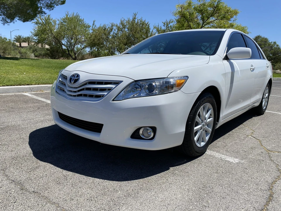 2011 Toyota Camry 6th Gen - Image 4 of 31
