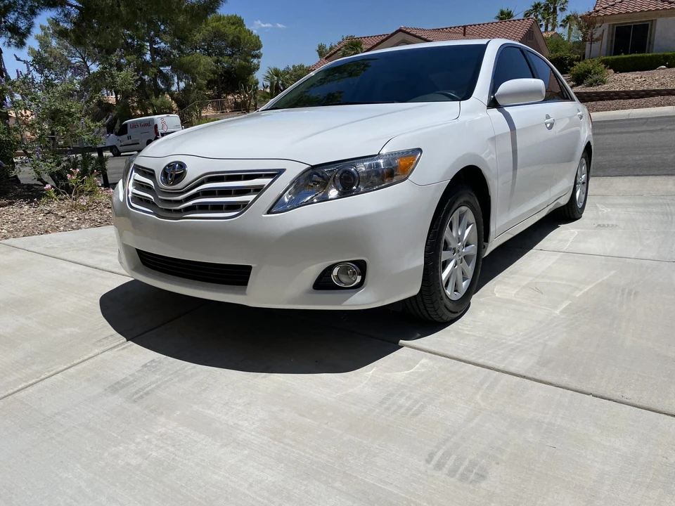 2011 Toyota Camry 6th Gen - Image 5 of 31