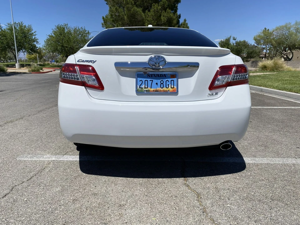 2011 Toyota Camry 6th Gen - Image 17 of 31