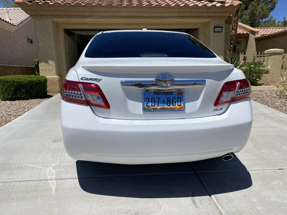 2011 Toyota Camry 6th Gen - Image 18 of 31