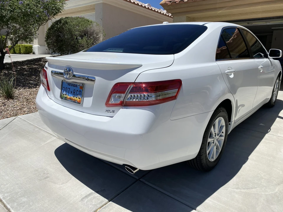 2011 Toyota Camry 6th Gen - Image 14 of 31