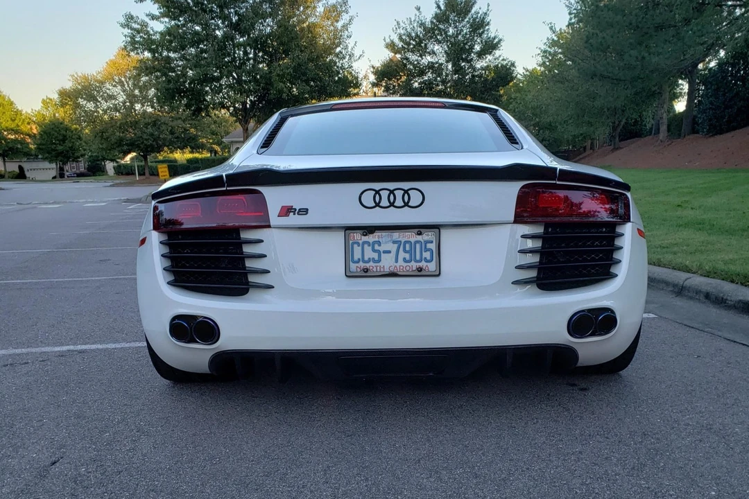 2012 Audi 42 R8 - Image 6 of 31