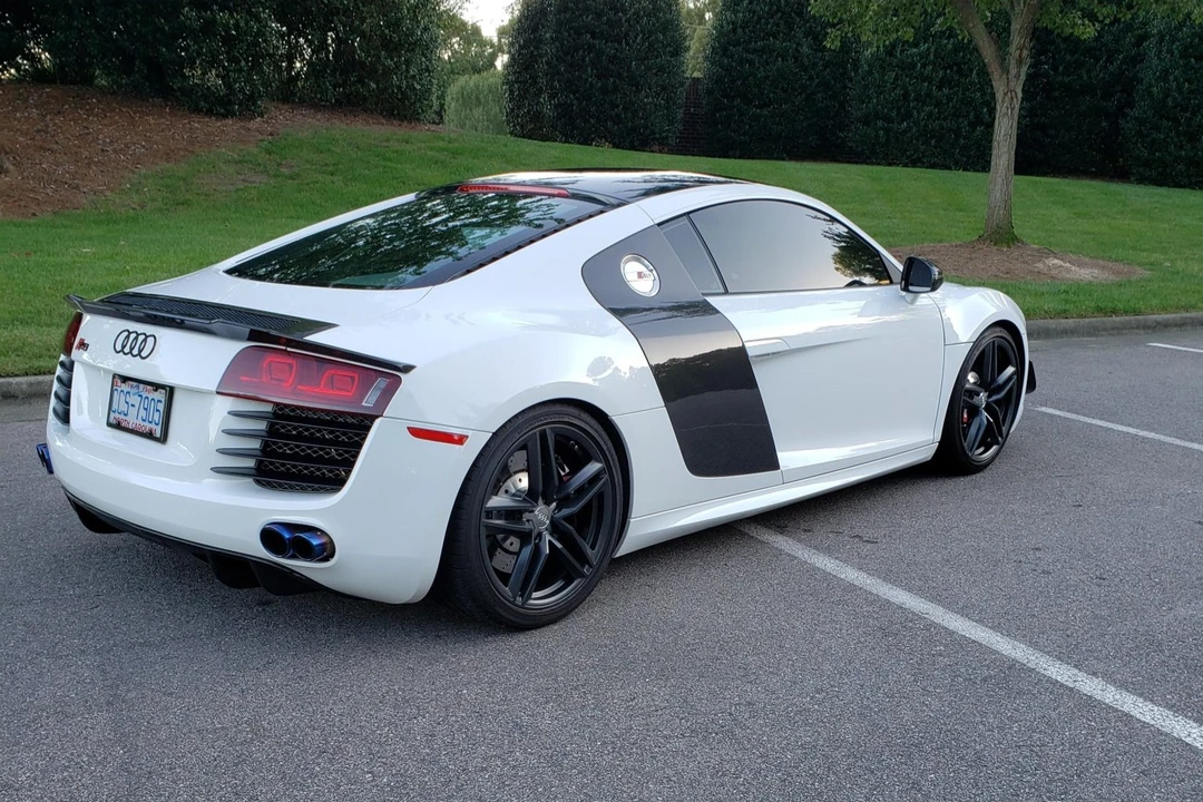 2012 Audi 42 R8 - Image 3 of 31