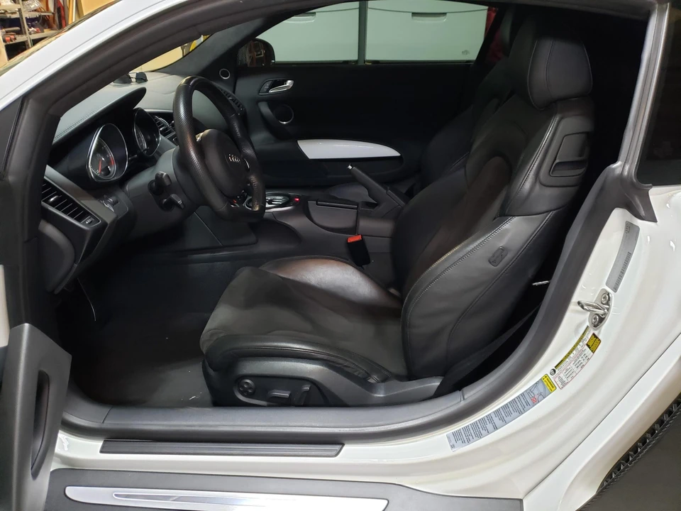 2012 Audi 42 R8 - Image 29 of 31