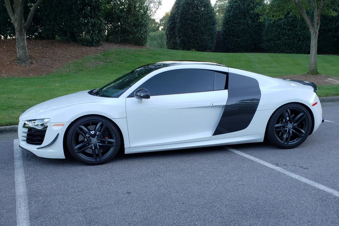 2012 Audi 42 R8 - Image 9 of 31