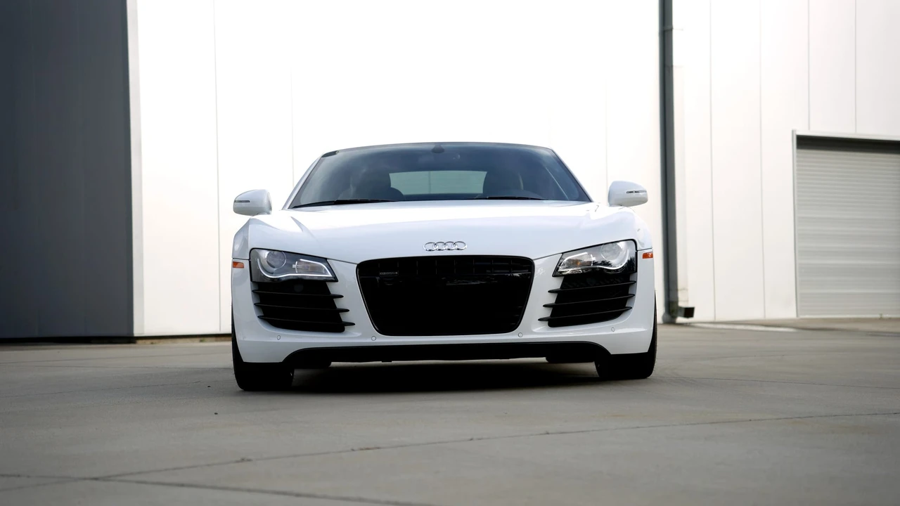 2012 Audi 42 R8 - Image 3 of 31