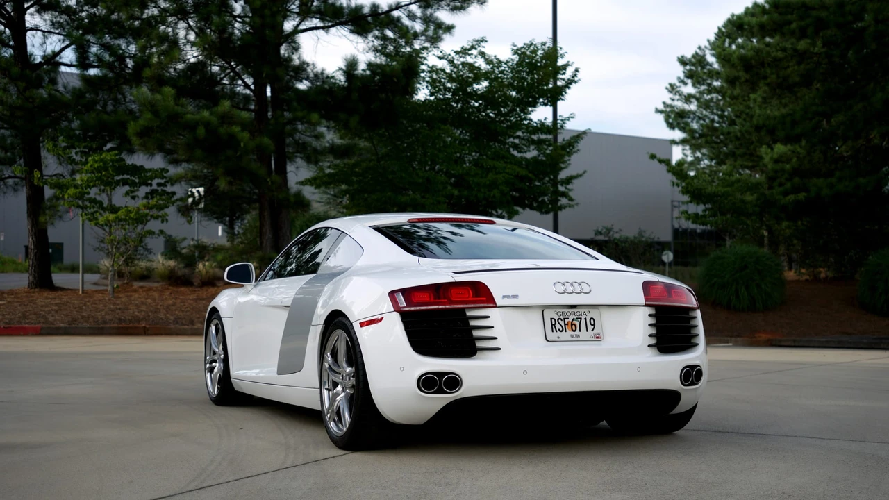 2012 Audi 42 R8 - Image 13 of 31