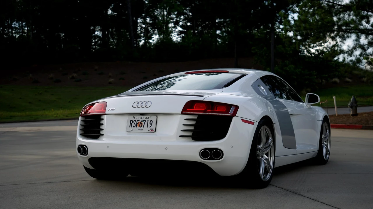 2012 Audi 42 R8 - Image 11 of 31