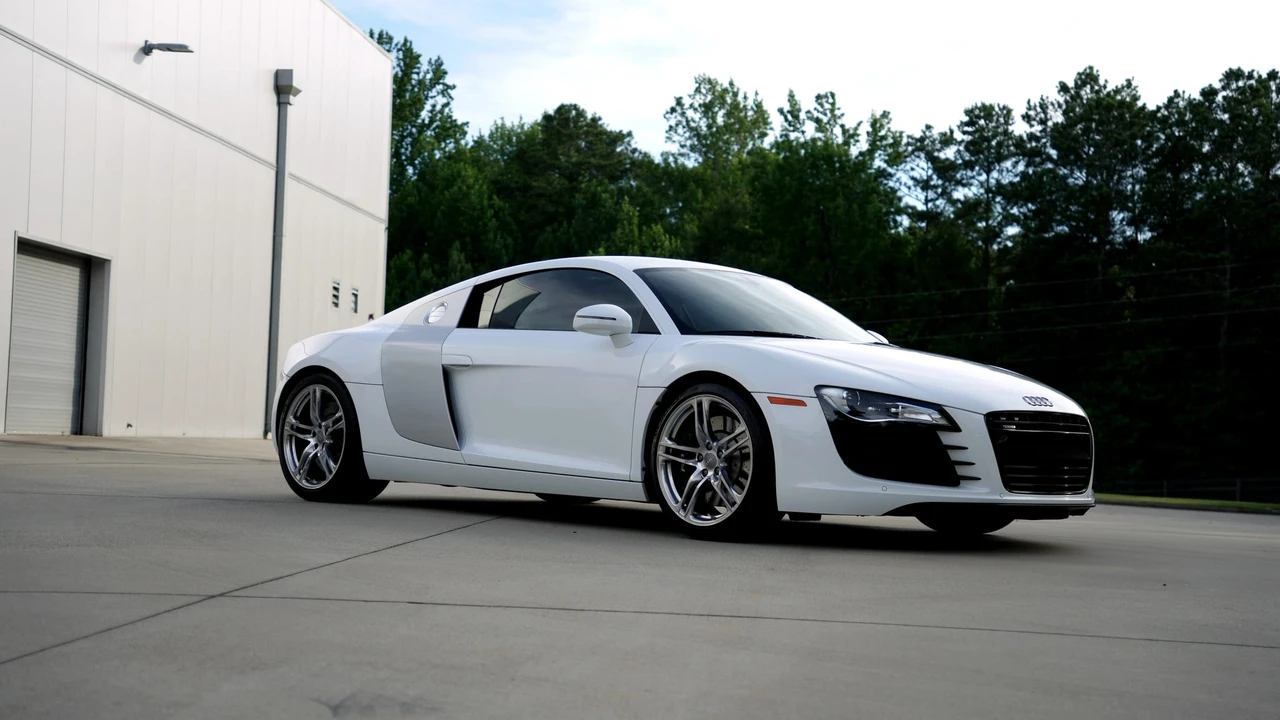 2012 Audi 42 R8 - Image 6 of 31