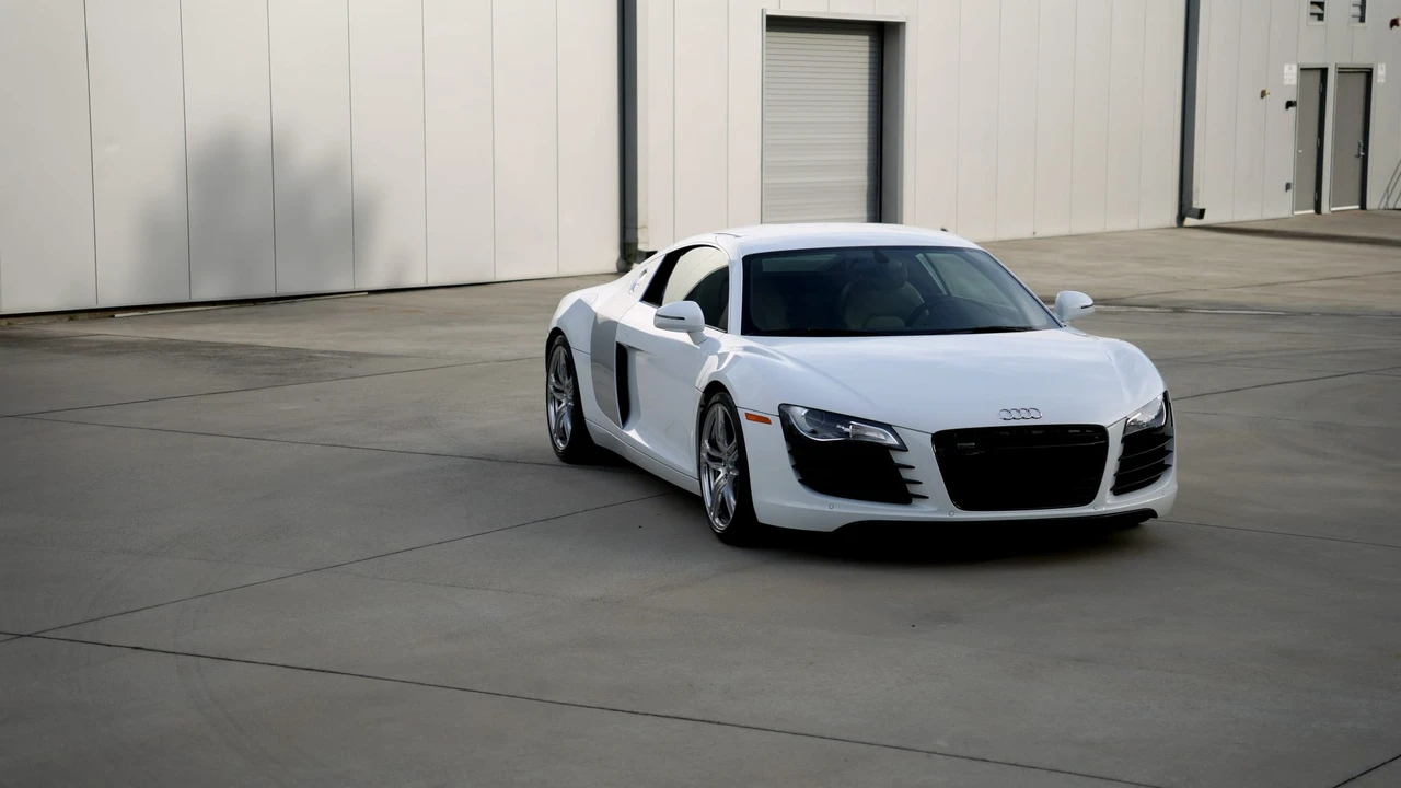 2012 Audi 42 R8 - Image 5 of 31