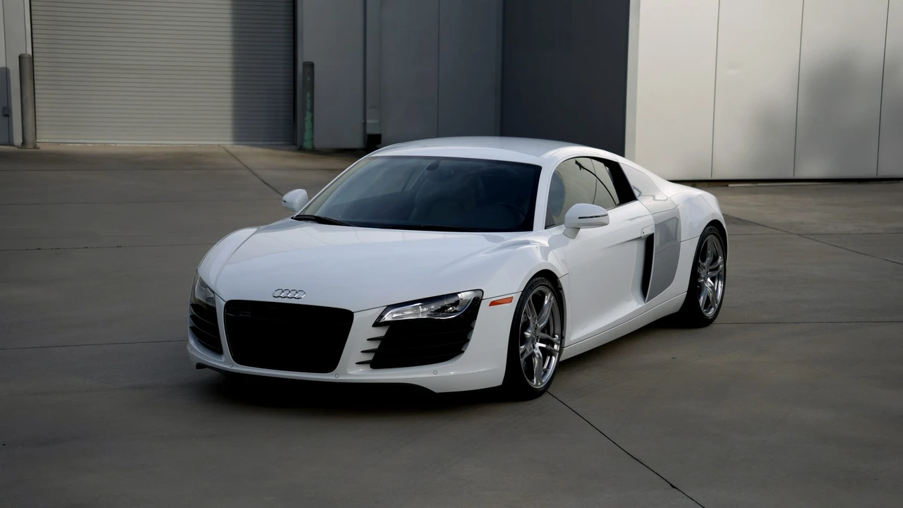 2012 Audi 42 R8 - Image 2 of 31