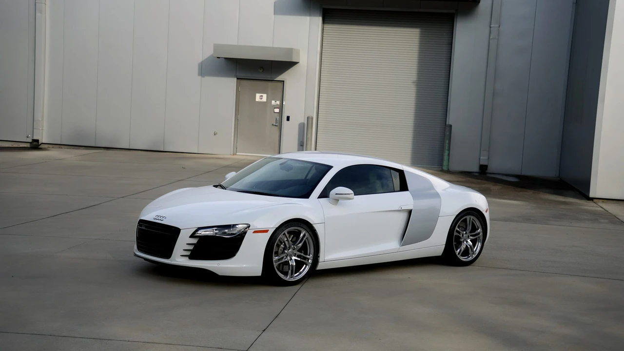 2012 Audi 42 R8 - Image 18 of 31