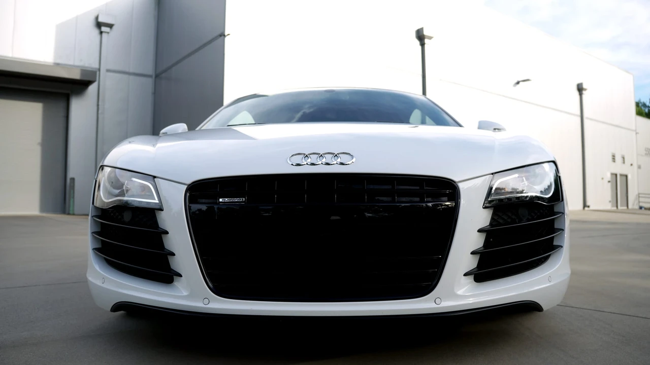 2012 Audi 42 R8 - Image 4 of 31