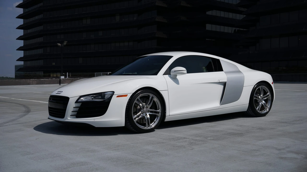 2012 Audi 42 R8 - Image 20 of 31