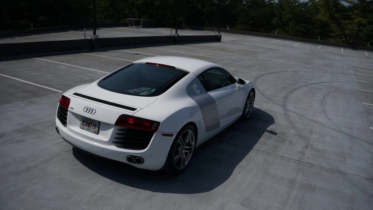 2012 Audi 42 R8 - Image 30 of 31