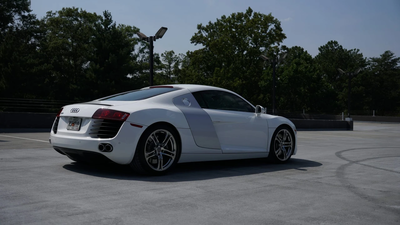 2012 Audi 42 R8 - Image 29 of 31