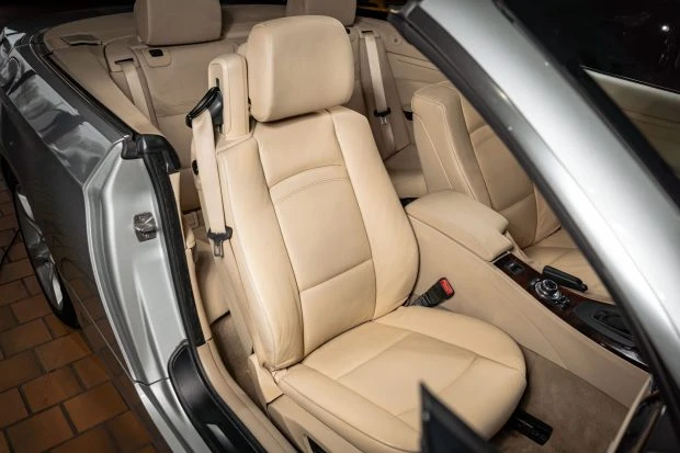2012 BMW E93 335i Convertible - Image 4 of 7