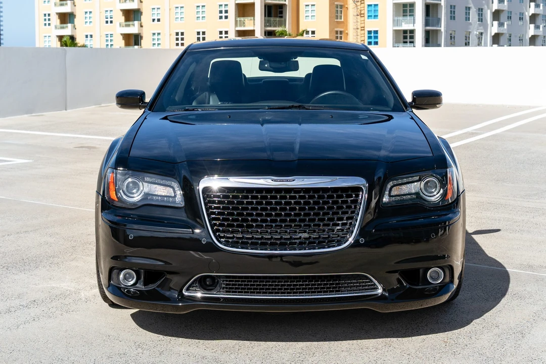 2012 Chrysler 300 (2005-2023) - Image 5 of 31