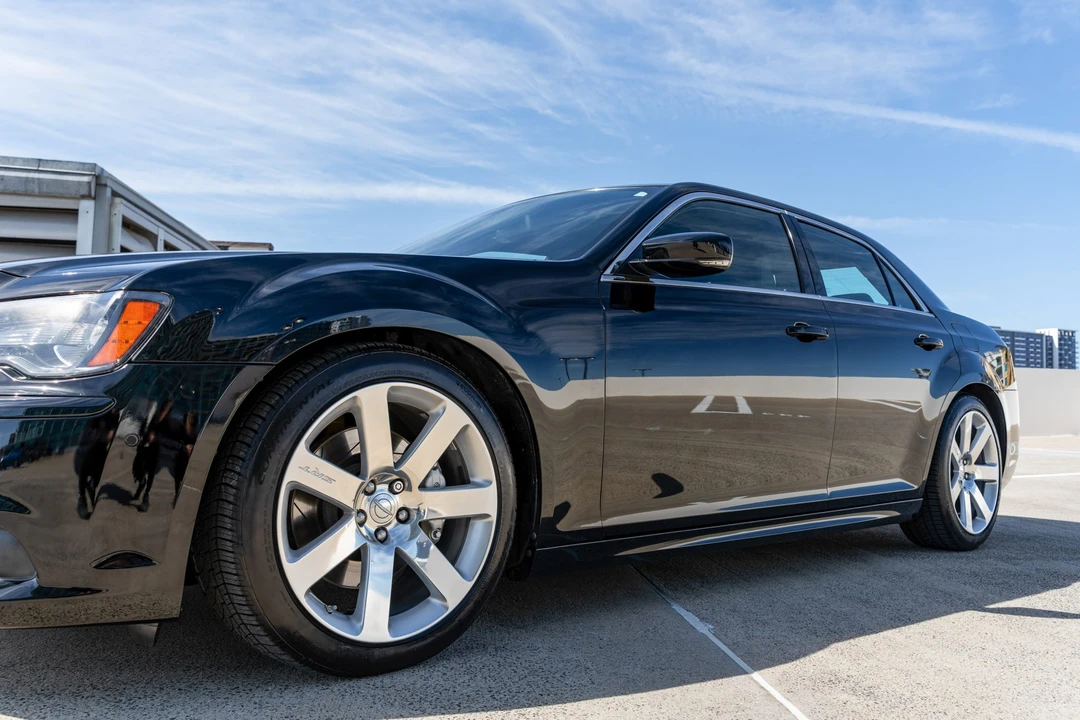 2012 Chrysler 300 (2005-2023) - Image 18 of 31