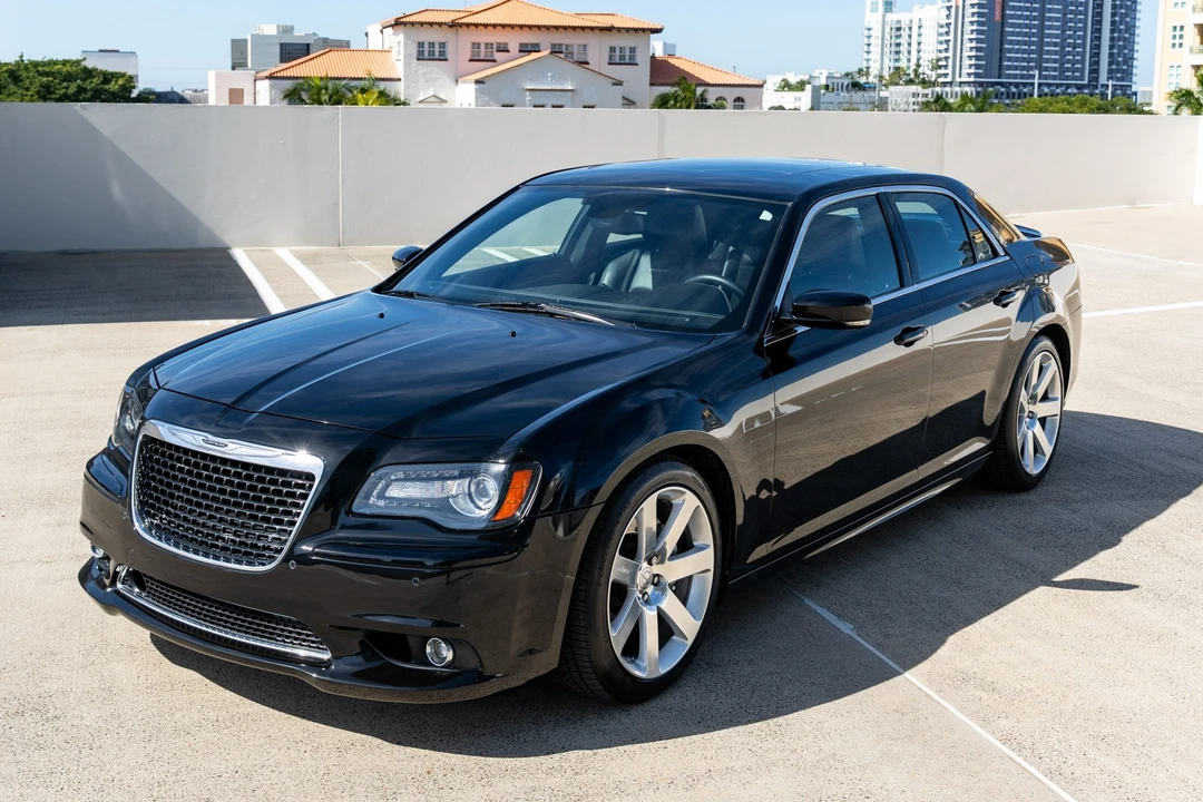 2012 Chrysler 300 (2005-2023) - Image 8 of 31