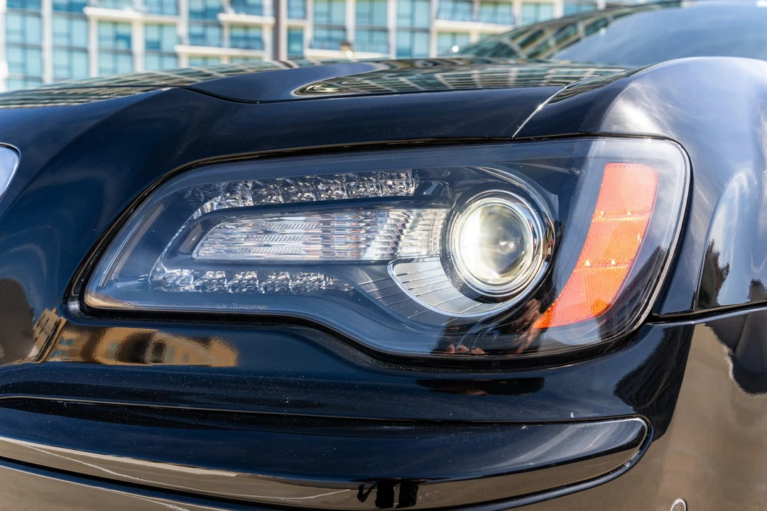 2012 Chrysler 300 (2005-2023) - Image 30 of 31