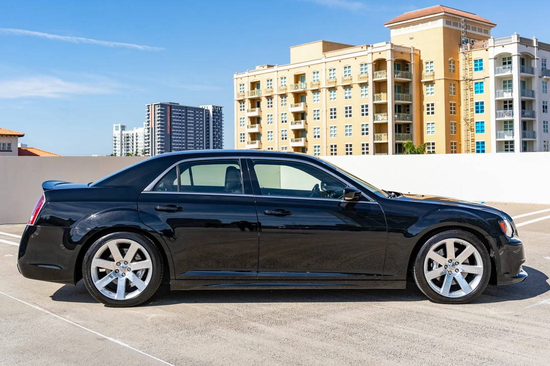 2012 Chrysler 300 (2005-2023) - Image 14 of 31