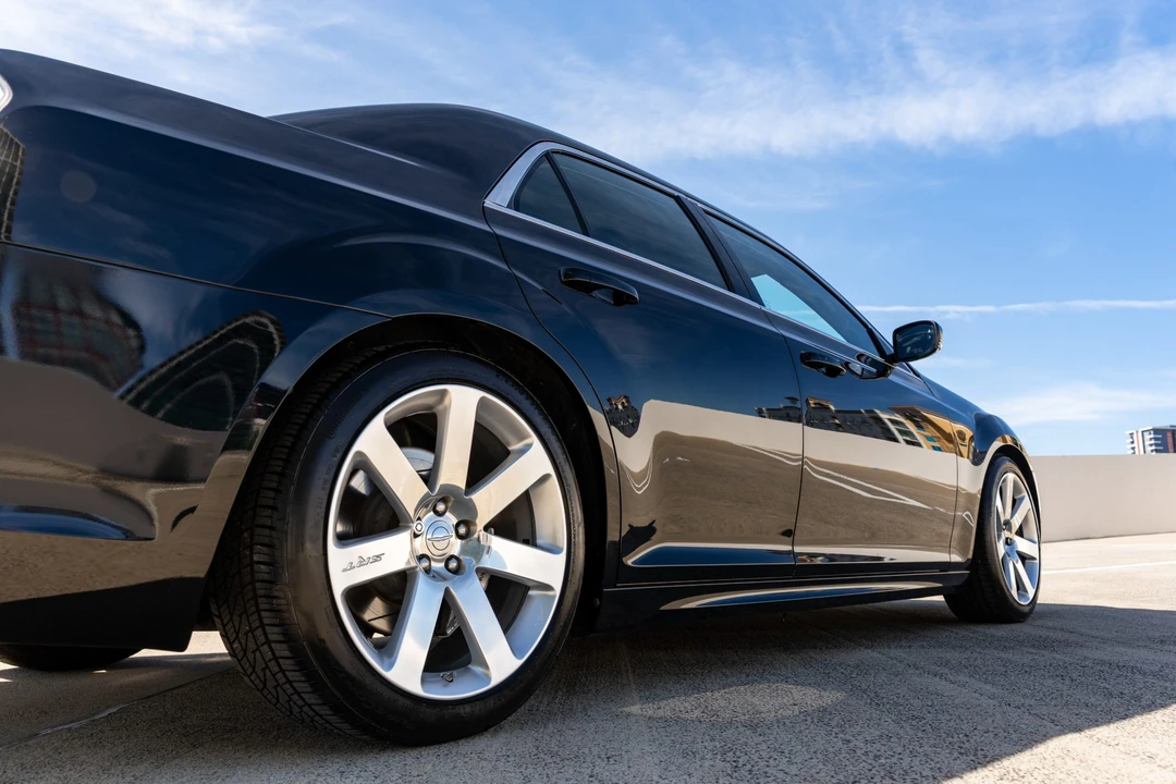 2012 Chrysler 300 (2005-2023) - Image 24 of 31