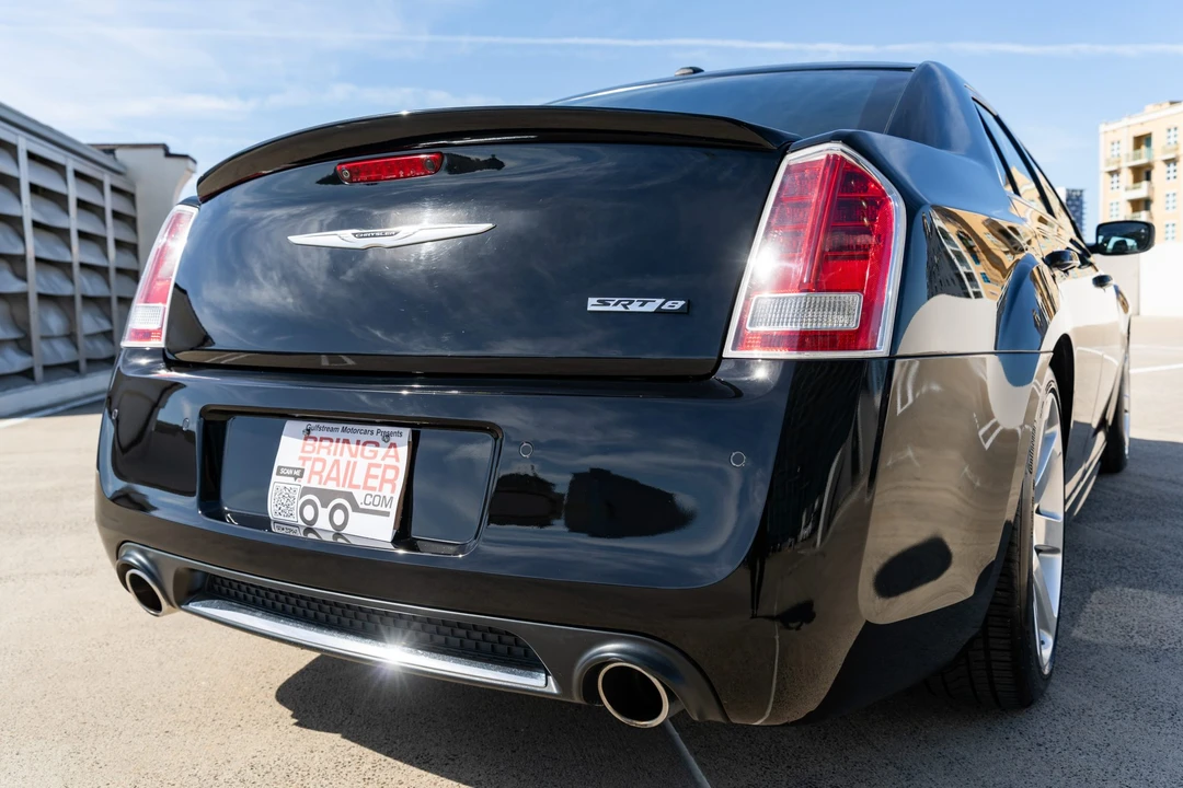 2012 Chrysler 300 (2005-2023) - Image 25 of 31