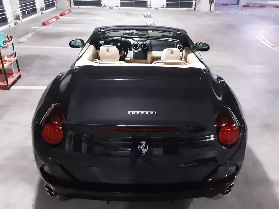 2012 Ferrari California - Image 11 of 31