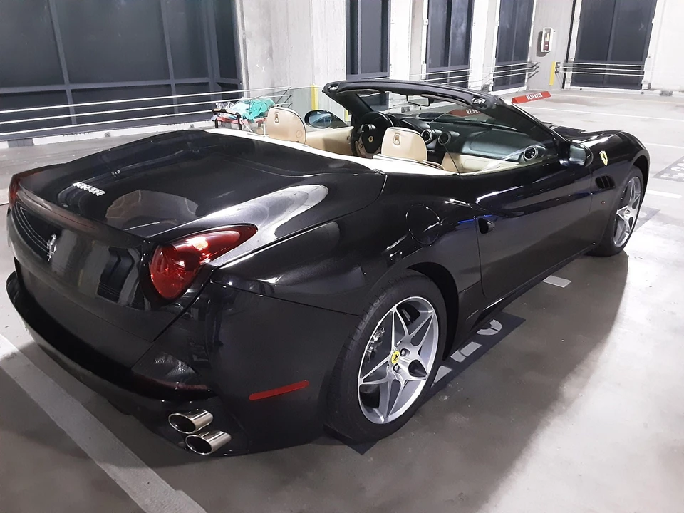 2012 Ferrari California - Image 14 of 31