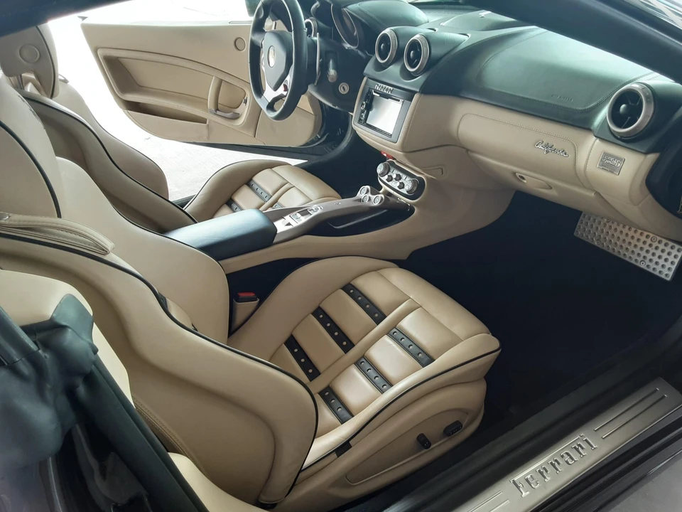 2012 Ferrari California - Image 27 of 31