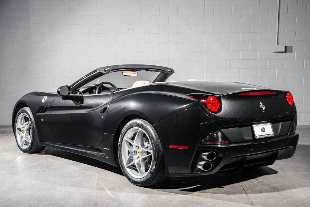 2012 Ferrari California - Image 12 of 31