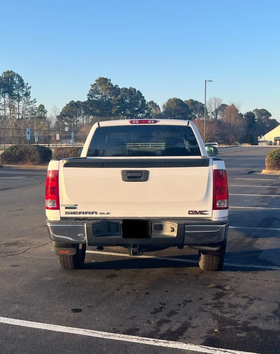 2012 GMC Sierra 3rd Gen - Image 5 of 31
