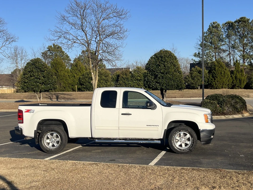 2012 GMC Sierra 3rd Gen - Image 7 of 31