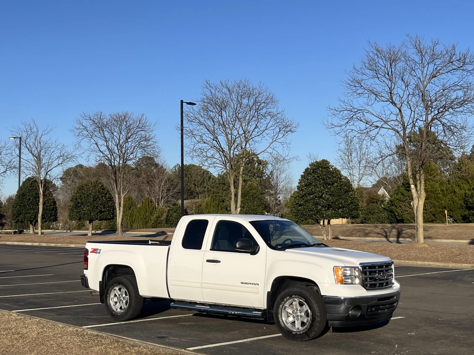 2012 GMC Sierra 3rd Gen - Image 10 of 31