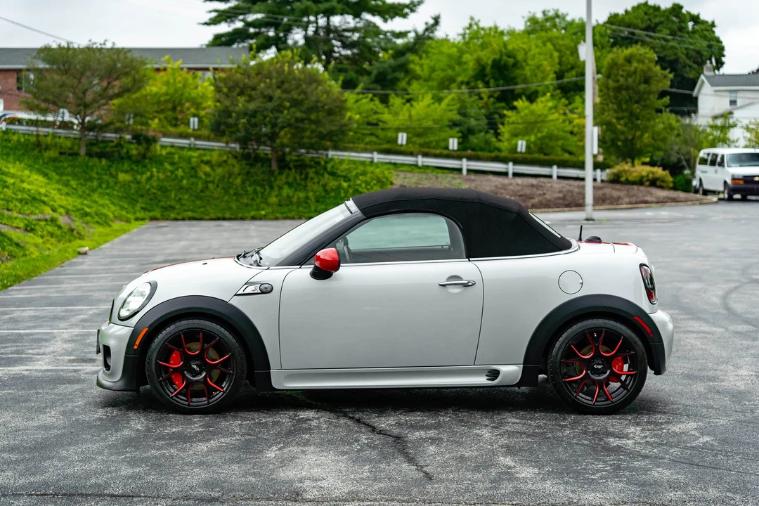 2012 Mini Coupe & Roadster - Image 13 of 31