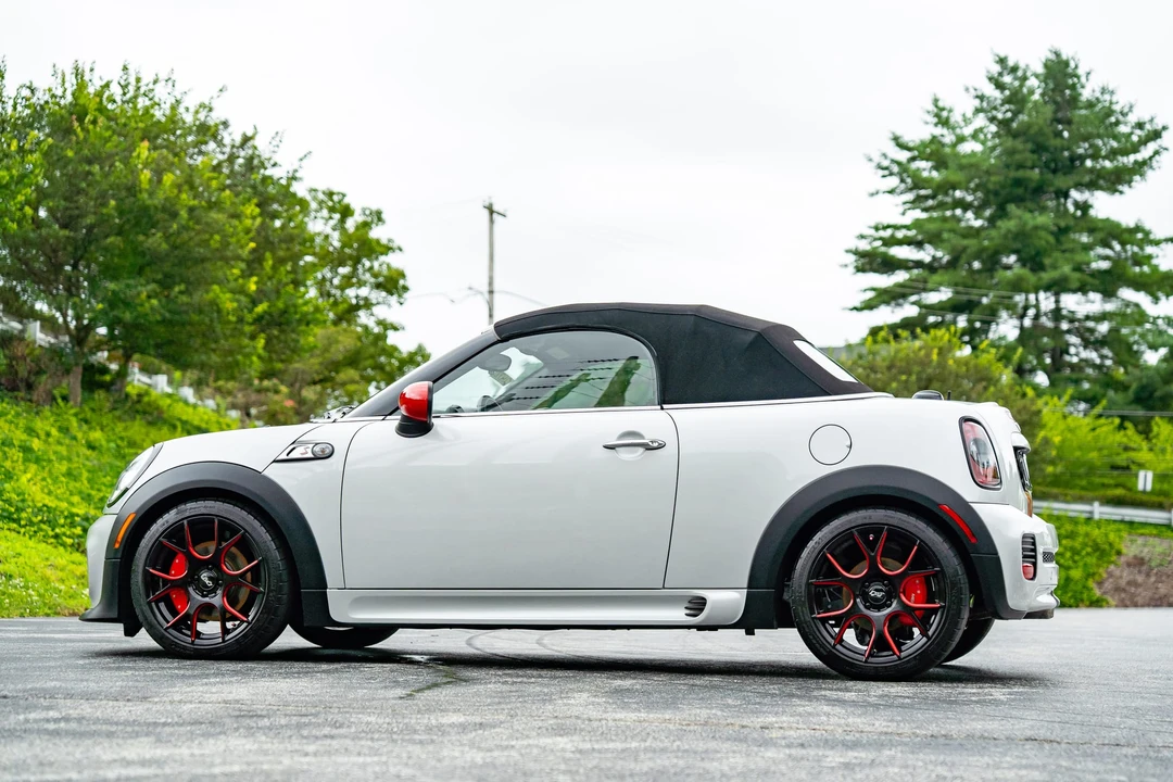 2012 Mini Coupe & Roadster - Image 15 of 31