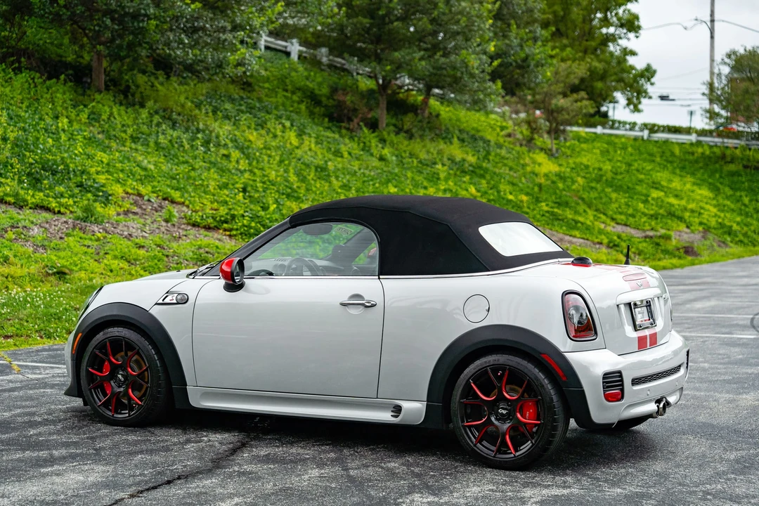 2012 Mini Coupe & Roadster - Image 17 of 31