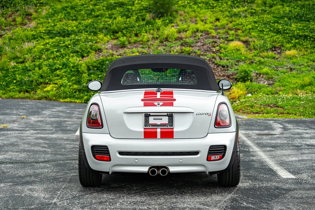 2012 Mini Coupe & Roadster - Image 24 of 31